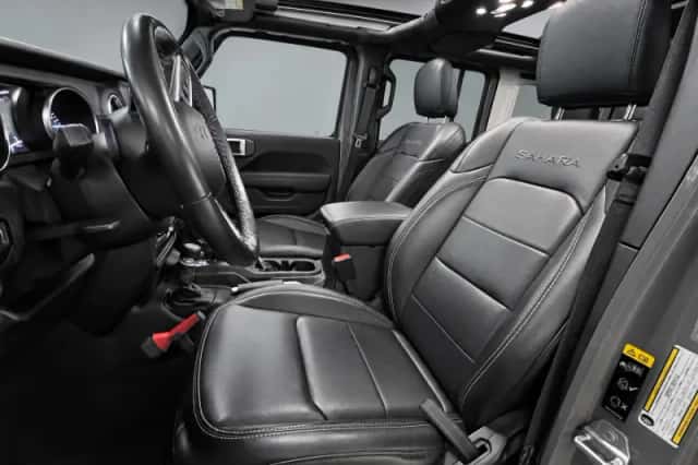 Jeep Wrangler (2022) thumbnail 4