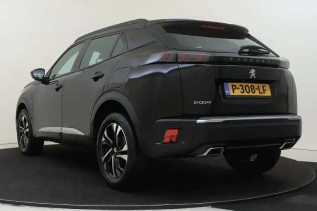Peugeot 2008 (2020) thumbnail 4