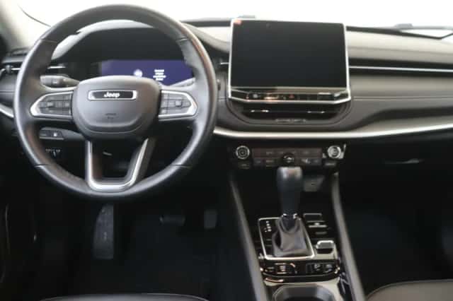 Jeep Compass (2024) thumbnail 5