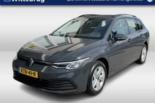 Volkswagen Golf (2022) thumbnail 1