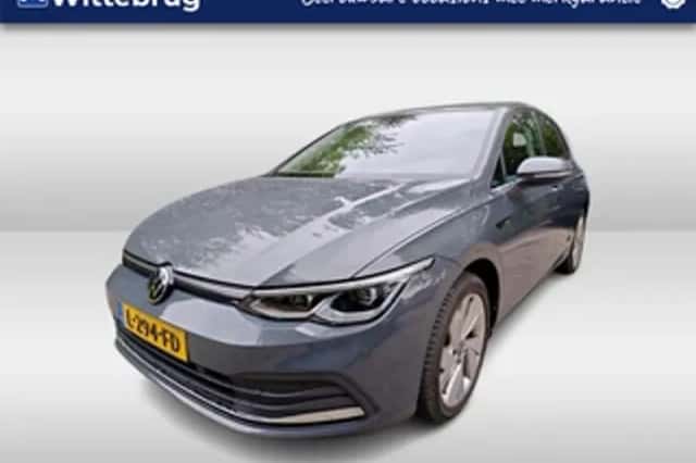 Volkswagen Golf (2021) thumbnail 1