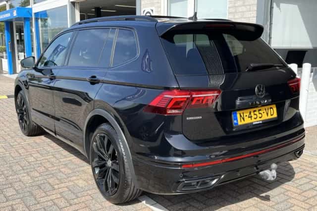 Volkswagen Tiguan (2022) thumbnail 5