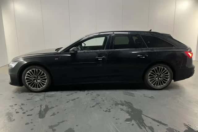 Audi A6 (2023) thumbnail 2