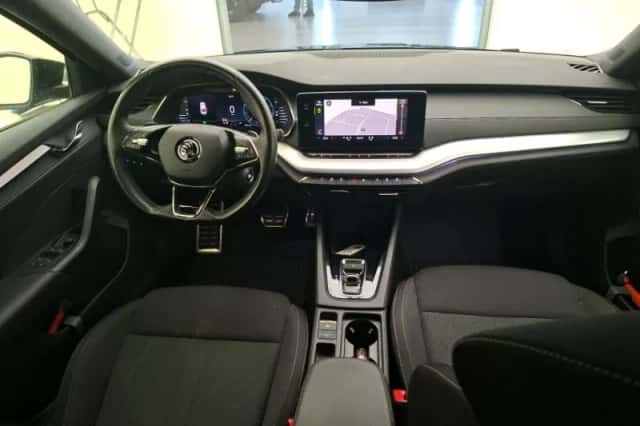 Škoda Octavia (2021) thumbnail 6