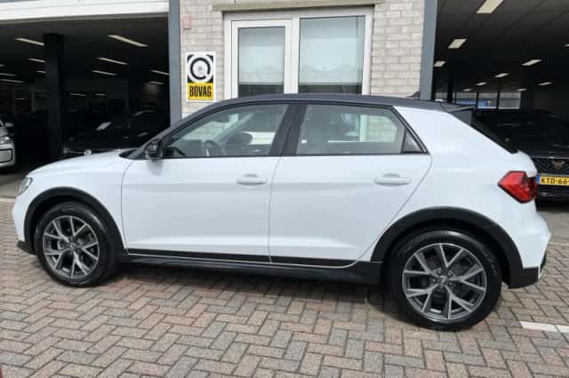 Audi A1 (2020) thumbnail 2