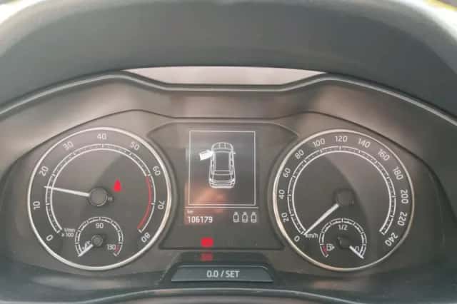 Škoda Kamiq (2020) thumbnail 5