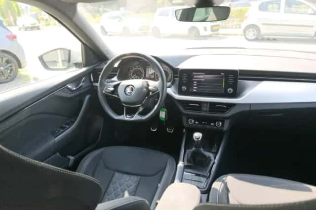 Škoda Kamiq (2020) thumbnail 6