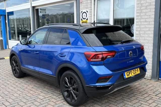 Volkswagen T-Roc (2020) thumbnail 5