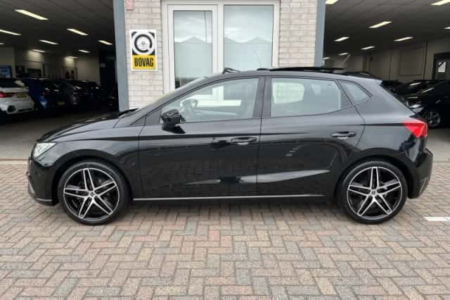 SEAT Ibiza (2023) thumbnail 2