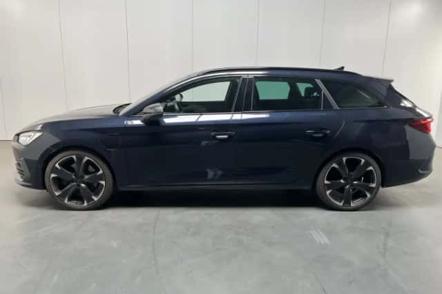 CUPRA Leon Sportstourer (2022) thumbnail 2
