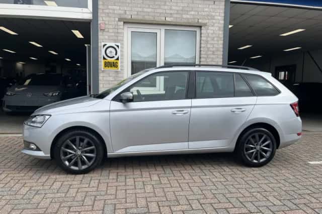 Škoda Fabia (2019) thumbnail 2