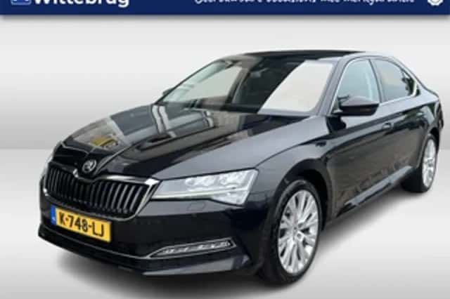 Škoda Superb (2021) thumbnail 1
