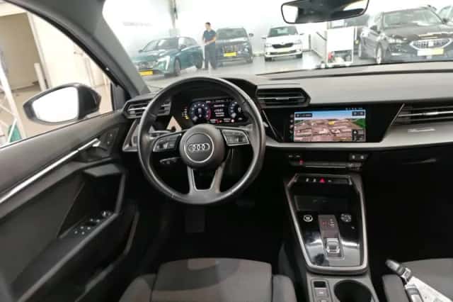 Audi A3 (2023) thumbnail 5