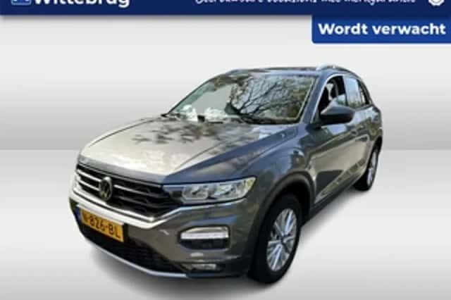 Volkswagen T-Roc (2021) thumbnail 1