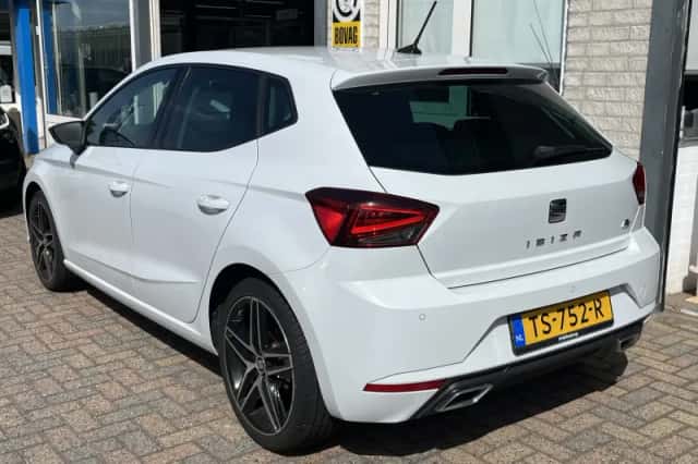 SEAT Ibiza (2018) thumbnail 5