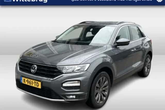 Volkswagen T-Roc (2021) thumbnail 1
