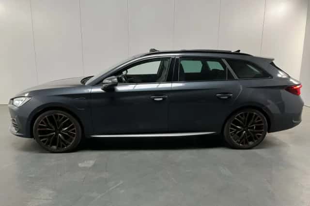 CUPRA Leon Sportstourer (2022) thumbnail 2