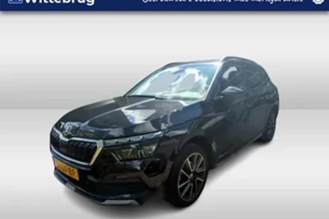 Škoda Kamiq (2023) thumbnail 1