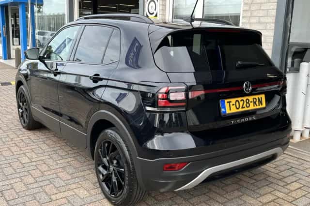 Volkswagen T-Cross (2023) thumbnail 5