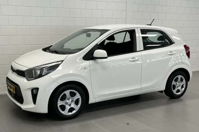 Kia Picanto (2022) thumbnail 3