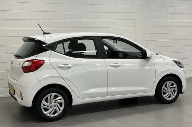 Hyundai i10 (2021) thumbnail 4