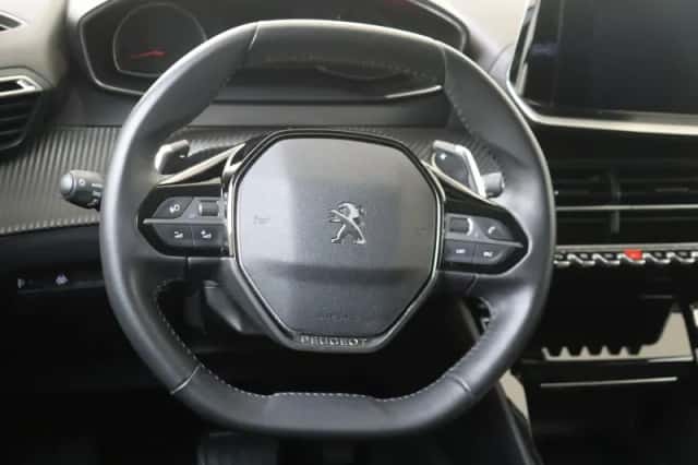 Peugeot 2008 (2022) thumbnail 6