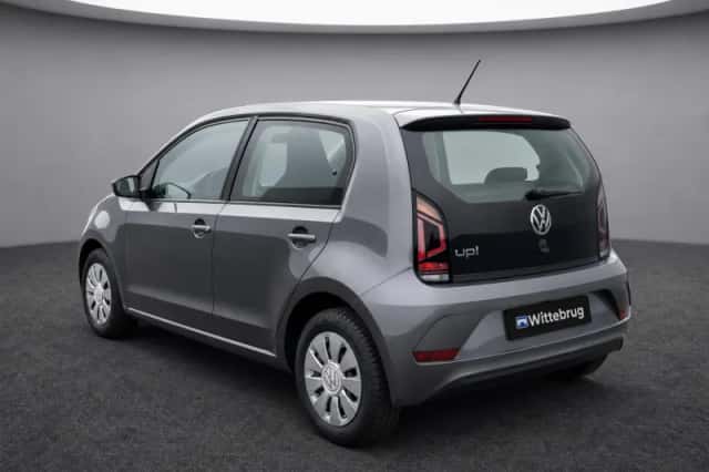 Volkswagen Up! (2023) thumbnail 4