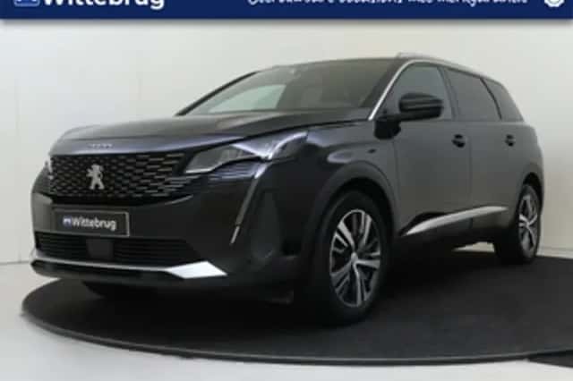 Peugeot 5008 (2023) thumbnail 1