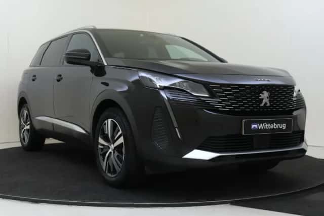 Peugeot 5008 (2023) thumbnail 3