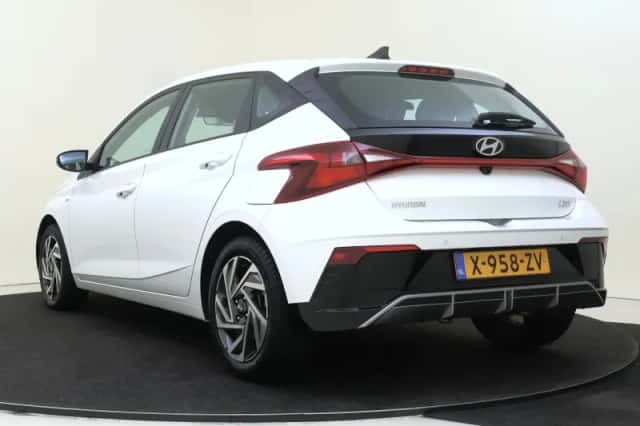 Hyundai i20 (2024) thumbnail 4