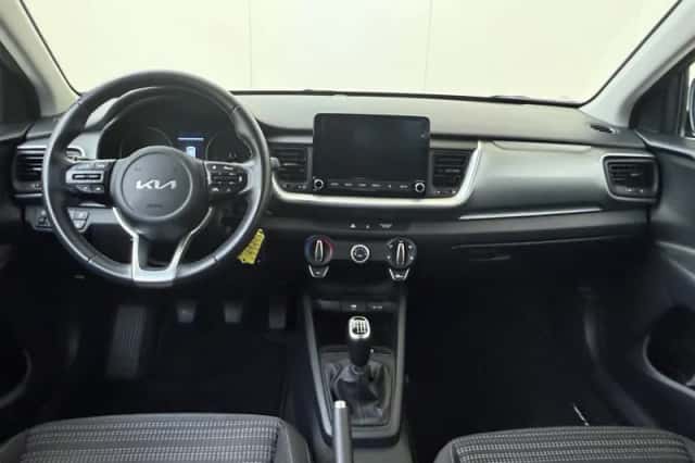 Kia Stonic (2023) thumbnail 5