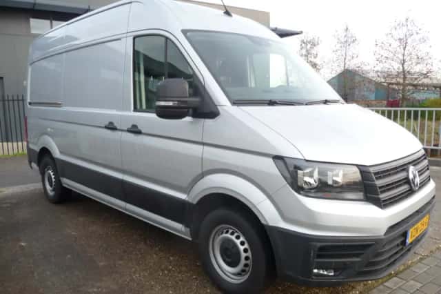 Volkswagen Crafter (2023) thumbnail 2