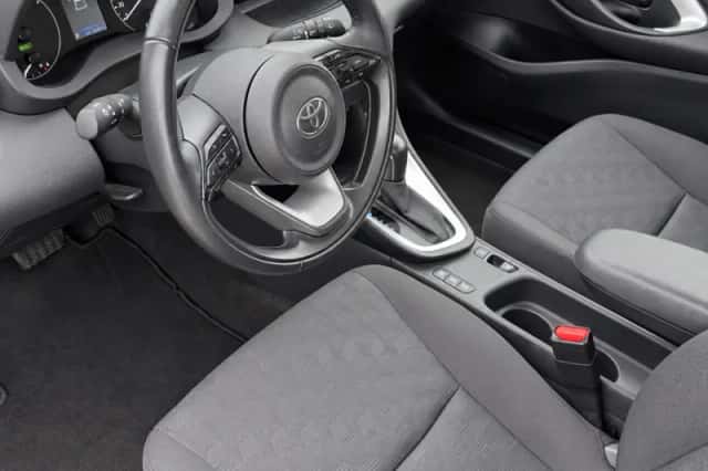 Toyota Yaris (2024) thumbnail 4