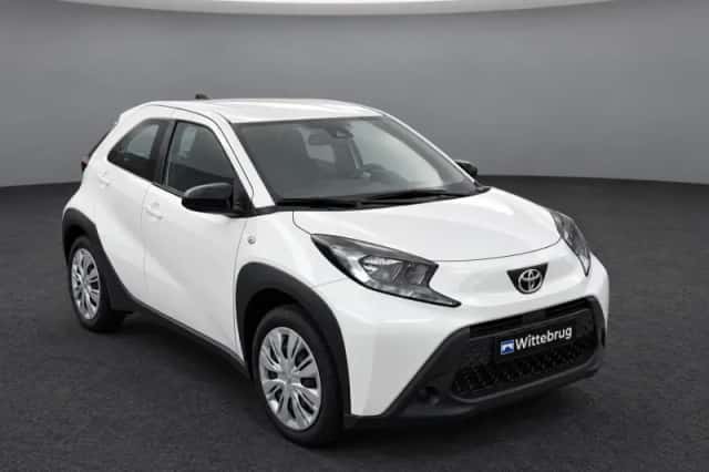 Toyota Aygo X (2024) thumbnail 4