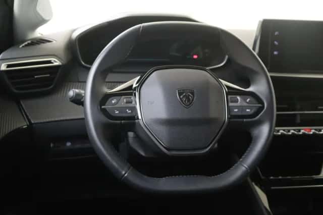 Peugeot e-208 (2024) thumbnail 6