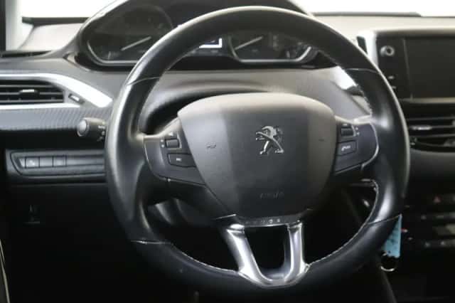 Peugeot 208 (2019) thumbnail 6