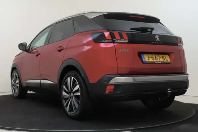 Peugeot 3008 (2020) thumbnail 4