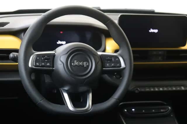 Jeep Avenger (2023) thumbnail 6