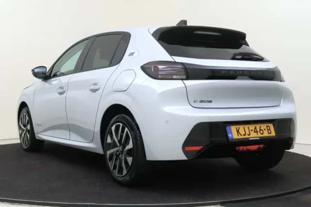 Peugeot e-208 (2026) thumbnail 4