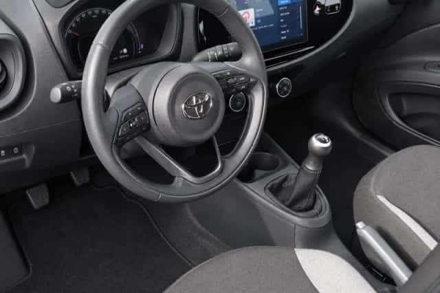 Toyota Aygo X (2024) thumbnail 4