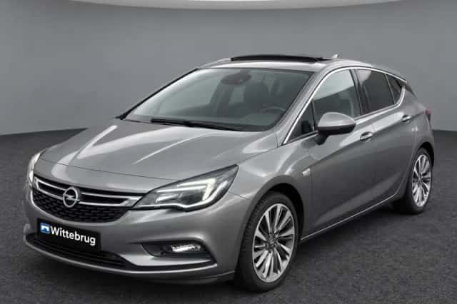 Opel Astra (2016) thumbnail 3