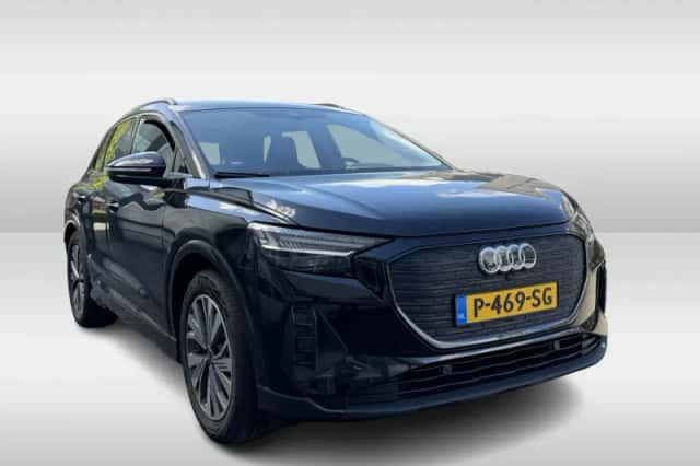 Audi Q4 e-tron (2022) thumbnail 5
