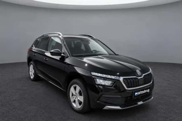 Škoda Kamiq (2023) thumbnail 4