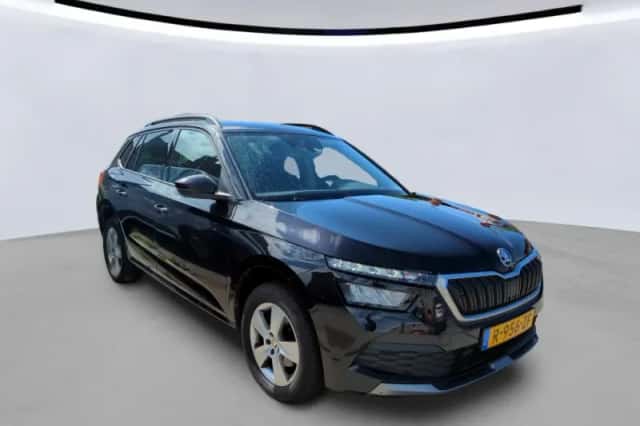 Škoda Kamiq (2023) thumbnail 5