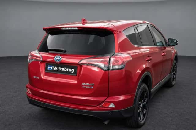 Toyota RAV4 (2018) thumbnail 4