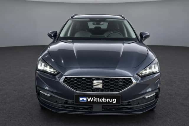 SEAT Leon Sportstourer (2024) thumbnail 5