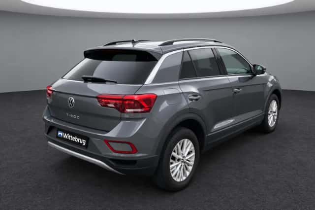 Volkswagen T-Roc (2022) thumbnail 6