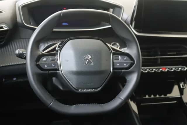 Peugeot e-2008 (2022) thumbnail 6