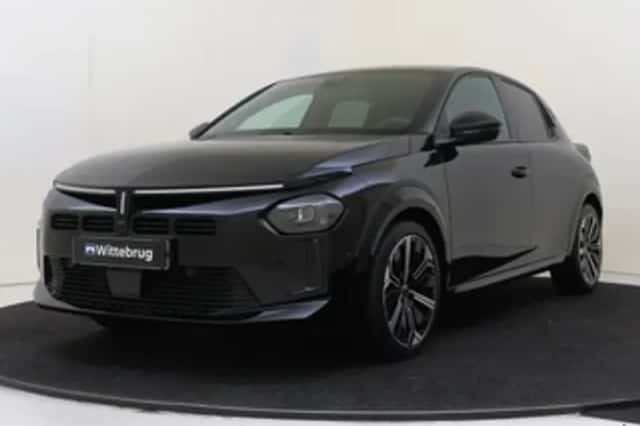 Lancia Ypsilon (2024) thumbnail 1