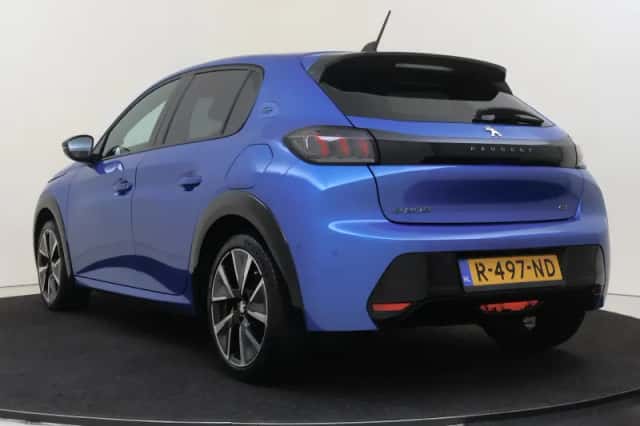 Peugeot e-208 (2022) thumbnail 4
